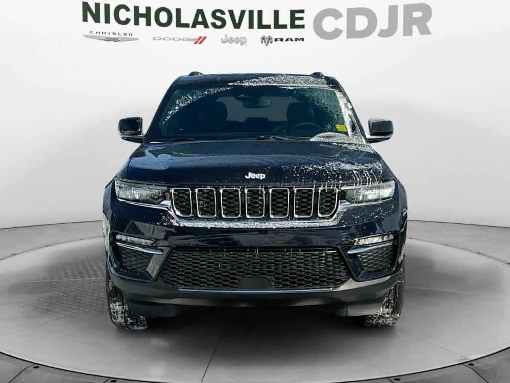 new 2025 Jeep Grand Cherokee car, priced at $49,641