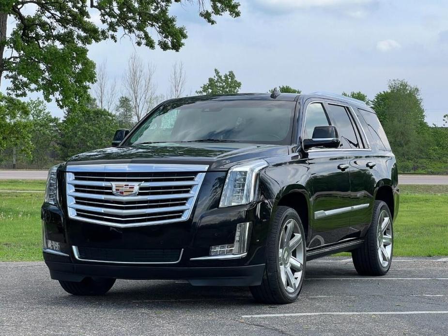 used 2017 Cadillac Escalade car, priced at $27,800