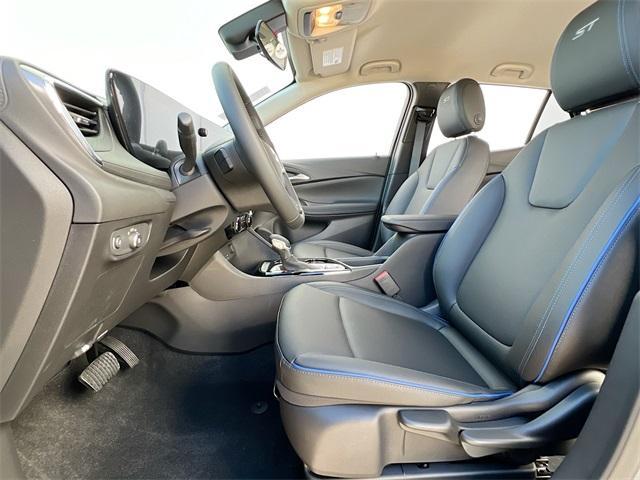 new 2025 Buick Encore GX car, priced at $24,529