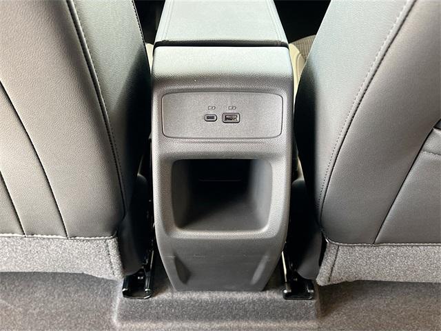 new 2025 Buick Envista car, priced at $26,480