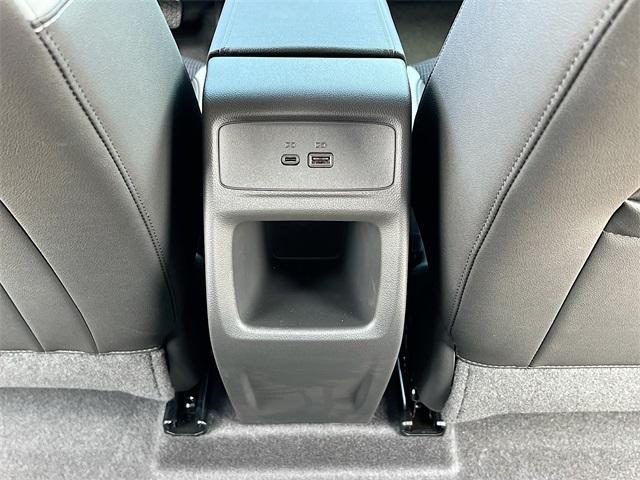 new 2025 Buick Envista car, priced at $24,975