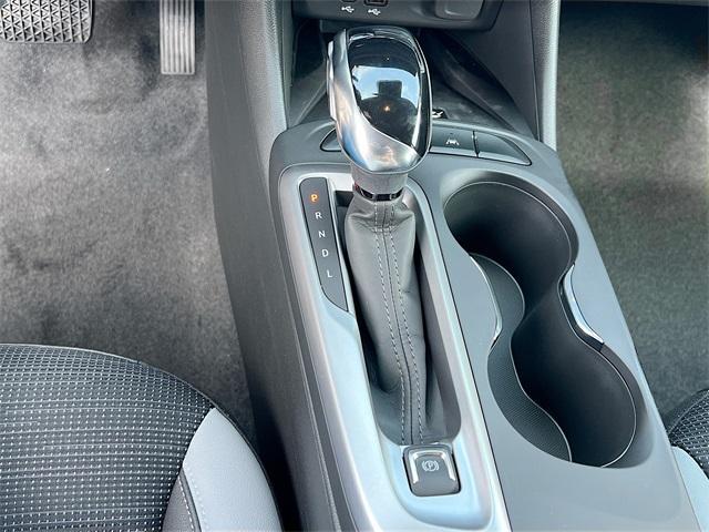 new 2025 Buick Envista car, priced at $24,975