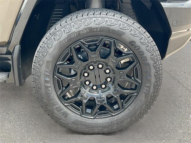 new 2025 GMC HUMMER EV Pickup car, priced at $88,919