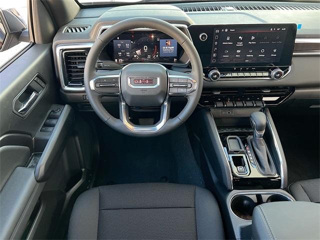 new 2025 GMC Canyon car, priced at $40,002