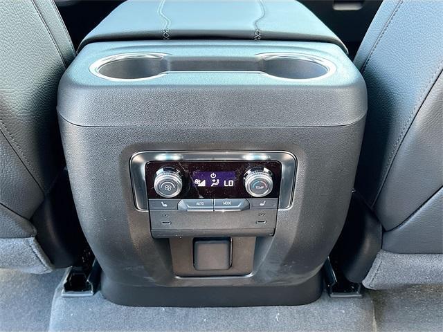 new 2025 GMC Yukon XL car, priced at $88,860