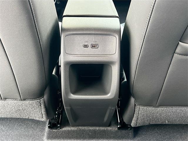 new 2025 Buick Envista car, priced at $26,975