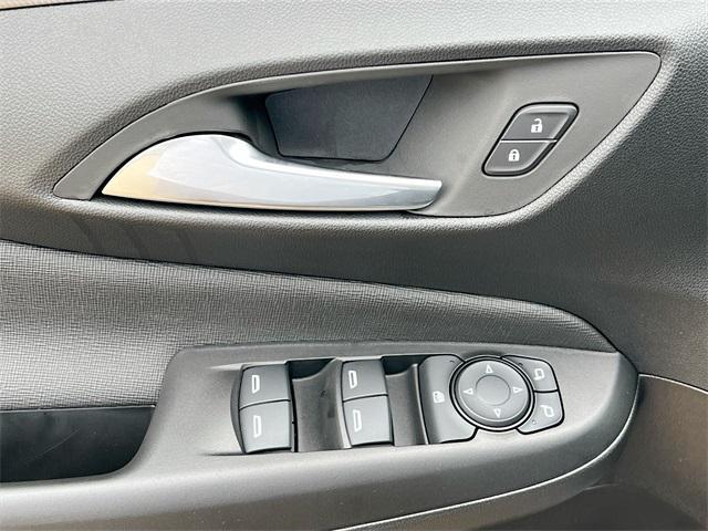 new 2025 Buick Envista car, priced at $30,433
