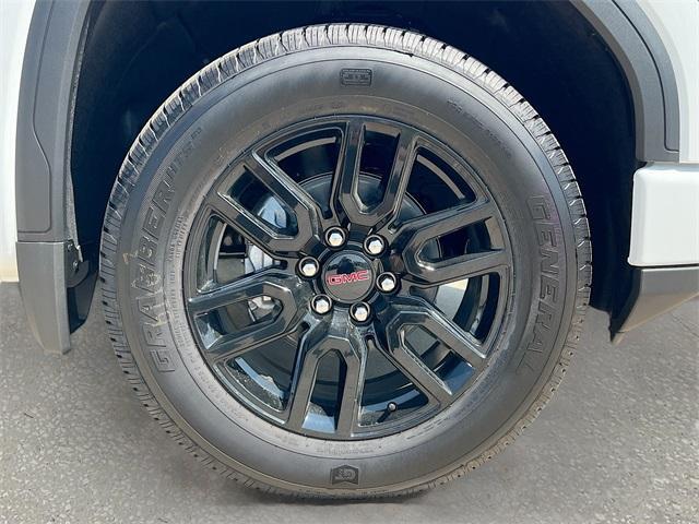 new 2026 GMC Sierra 1500 car, priced at $47,789