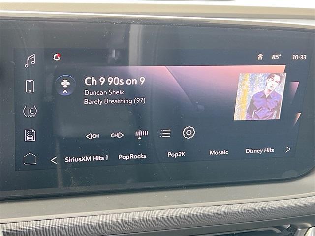 new 2025 Buick Envista car, priced at $24,374