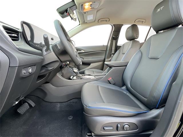 new 2025 Buick Encore GX car, priced at $24,224