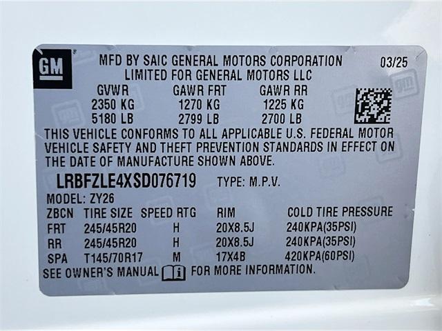 new 2025 Buick Envision car, priced at $40,245