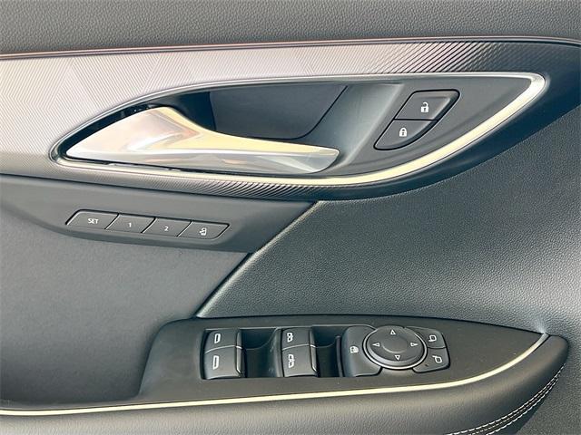 new 2025 Buick Envision car, priced at $40,245