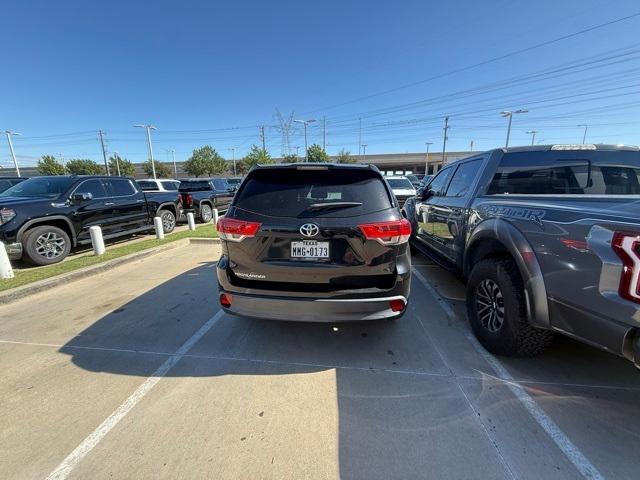 used 2019 Toyota Highlander car, priced at $14,500
