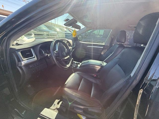 used 2019 Toyota Highlander car, priced at $14,500