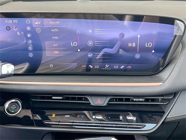 new 2025 Buick Envision car, priced at $35,735