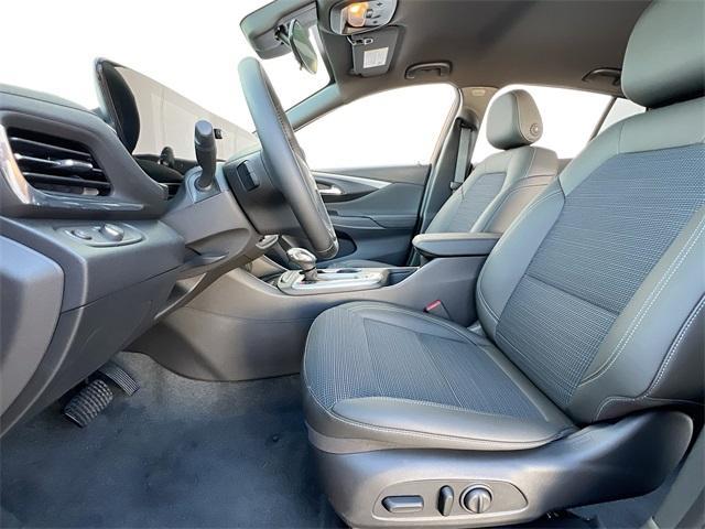 new 2025 Buick Envista car, priced at $25,392