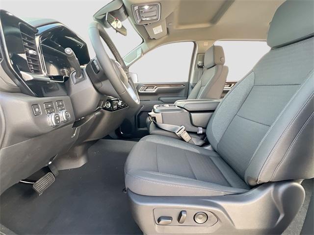 new 2026 GMC Sierra 1500 car, priced at $43,992