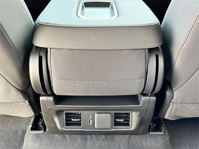 new 2026 GMC Sierra 1500 car, priced at $43,992