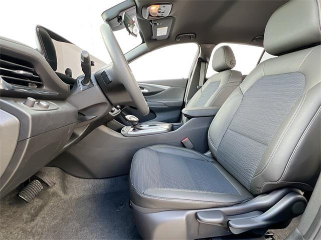 new 2025 Buick Envista car, priced at $21,994