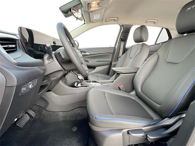 new 2025 Buick Encore GX car, priced at $24,589