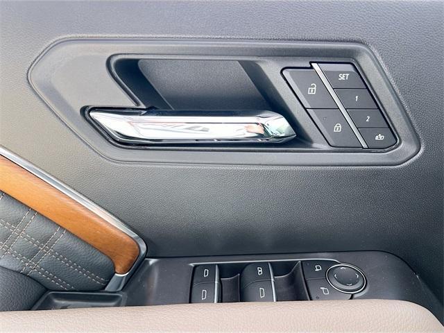 new 2025 GMC Canyon car