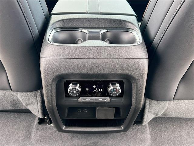 new 2025 GMC Acadia car, priced at $51,135