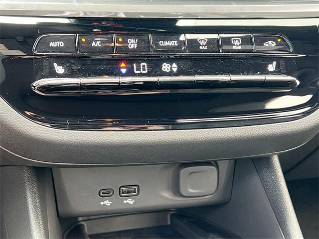 new 2025 Buick Envista car, priced at $31,285