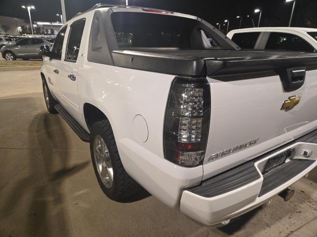 used 2011 Chevrolet Avalanche car, priced at $20,300