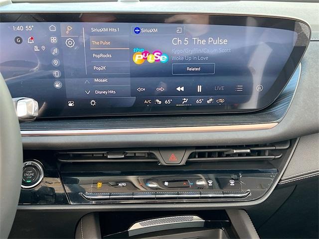 new 2025 Buick Envision car, priced at $40,300