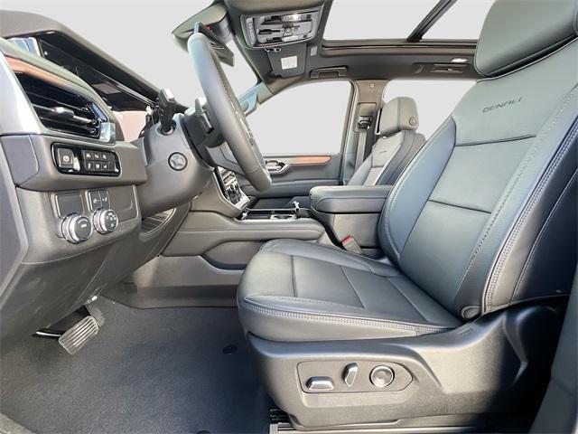 new 2025 GMC Yukon XL car, priced at $87,760