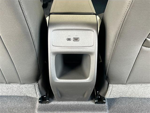 new 2025 Buick Envista car, priced at $26,975