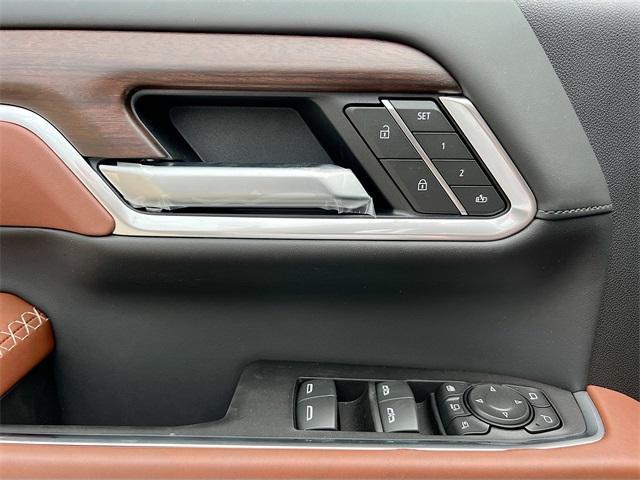 new 2025 GMC Sierra 2500 car, priced at $90,661