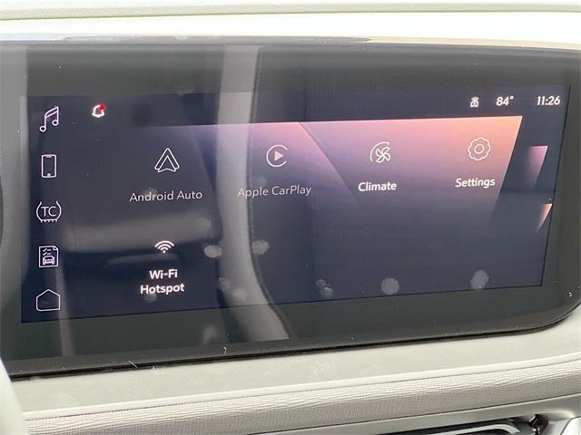 new 2025 Buick Envista car, priced at $26,975
