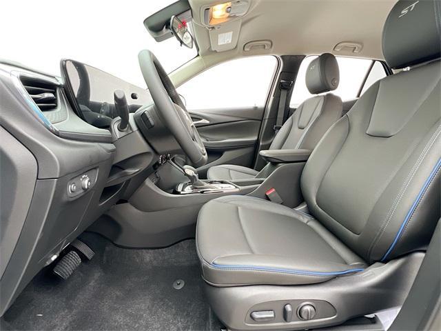 new 2025 Buick Encore GX car, priced at $25,524