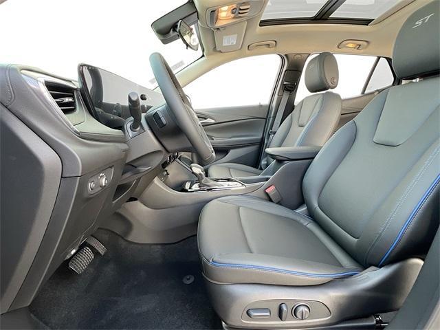 new 2025 Buick Encore GX car, priced at $27,279