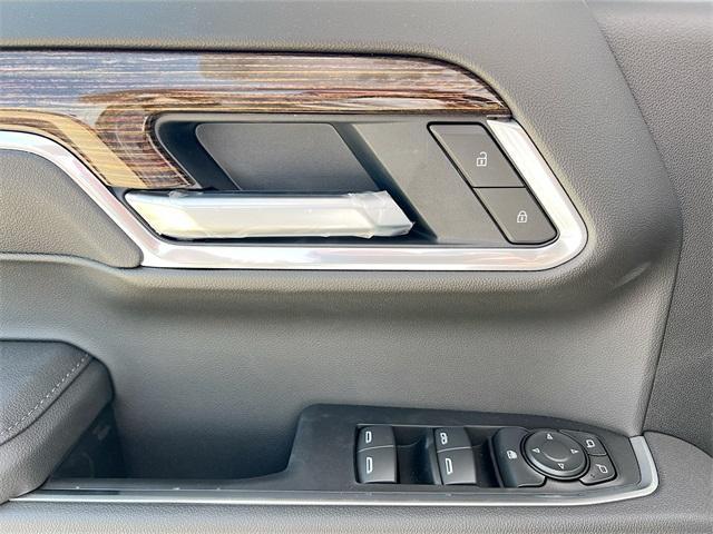 new 2025 GMC Sierra 1500 car, priced at $53,915
