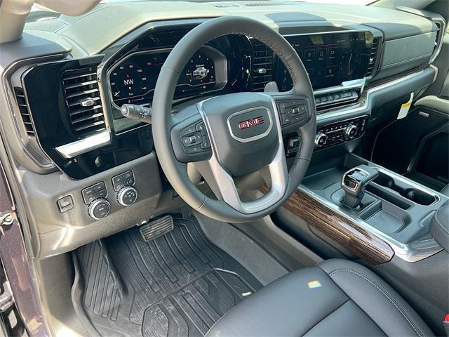 new 2025 GMC Sierra 1500 car, priced at $53,915