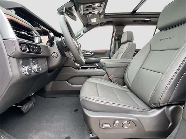 new 2025 GMC Yukon XL car, priced at $87,760