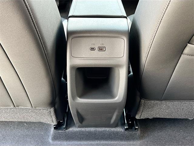 new 2025 Buick Envista car, priced at $26,975