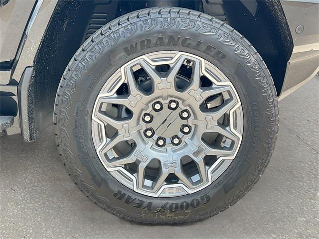 new 2025 GMC HUMMER EV Pickup car, priced at $95,340