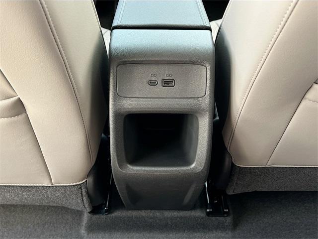 new 2025 Buick Envista car, priced at $30,433