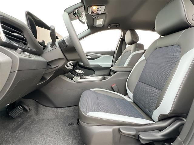 new 2025 Buick Envista car, priced at $21,994