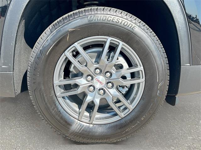 new 2026 GMC Acadia car, priced at $44,052