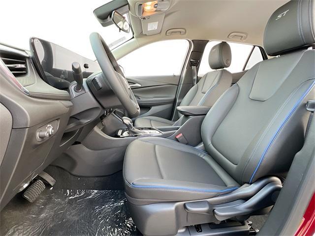 new 2025 Buick Encore GX car, priced at $24,589