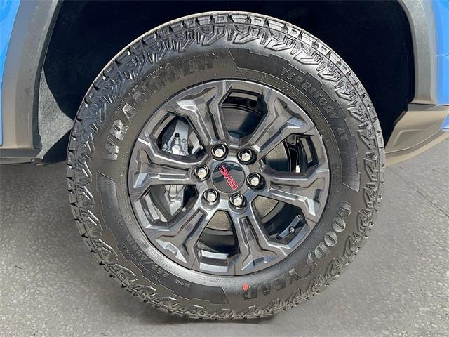 new 2025 GMC Canyon car, priced at $40,593