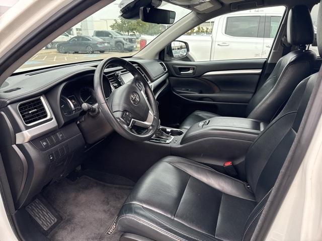 used 2018 Toyota Highlander Hybrid car, priced at $18,400