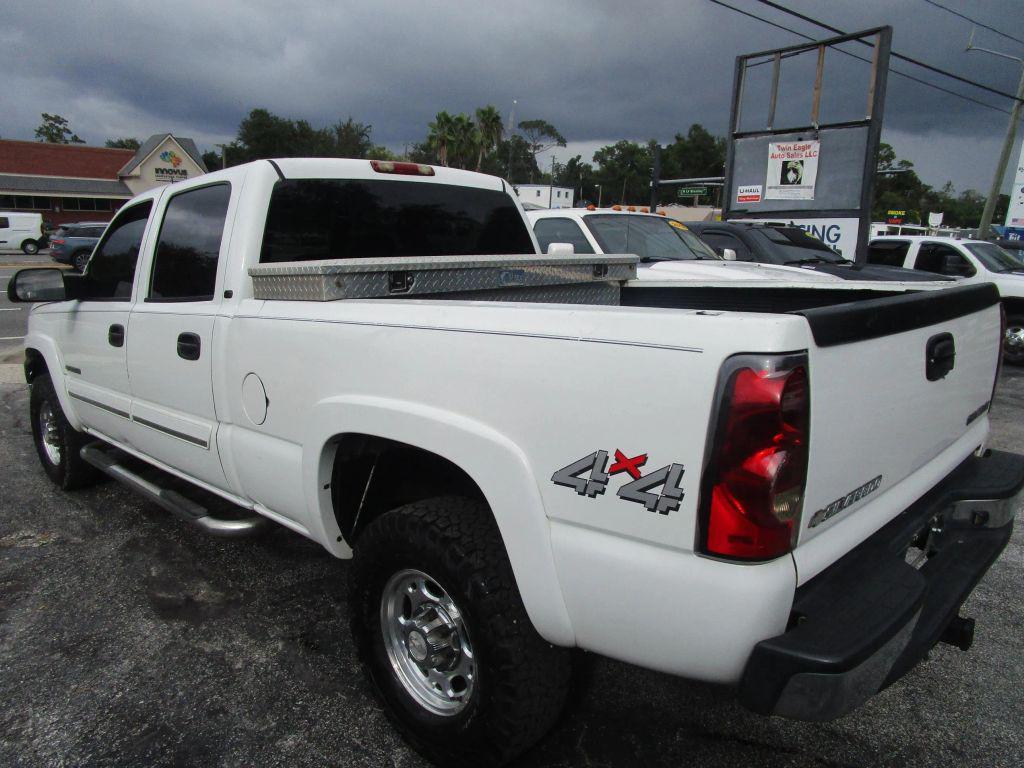 used 2005 Chevrolet Silverado 2500 car, priced at $12,500