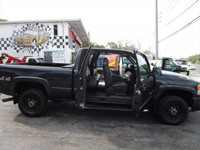 used 2005 GMC Sierra 2500 car, priced at $13,750