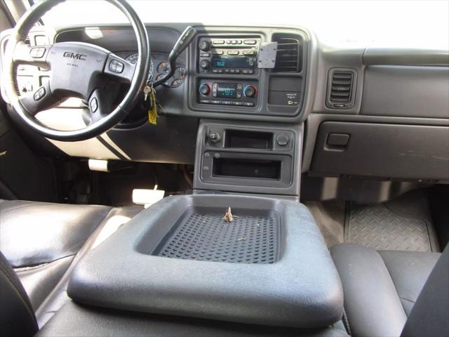 used 2005 GMC Sierra 2500 car, priced at $13,750