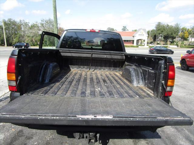 used 2005 GMC Sierra 2500 car, priced at $13,750